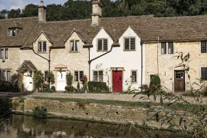 15 best Cotswolds towns you must visit for a charming English getaway